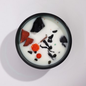 Crystal Floral žvakė – The Devil (žydinčio inferno kvapo) Hop Hare